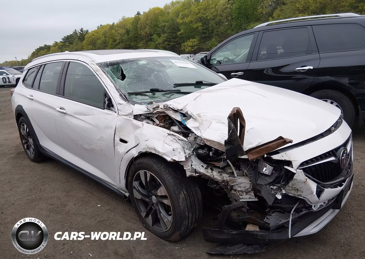 2018 Buick Regal Tourx Essence – zdjęcie 1 z 15