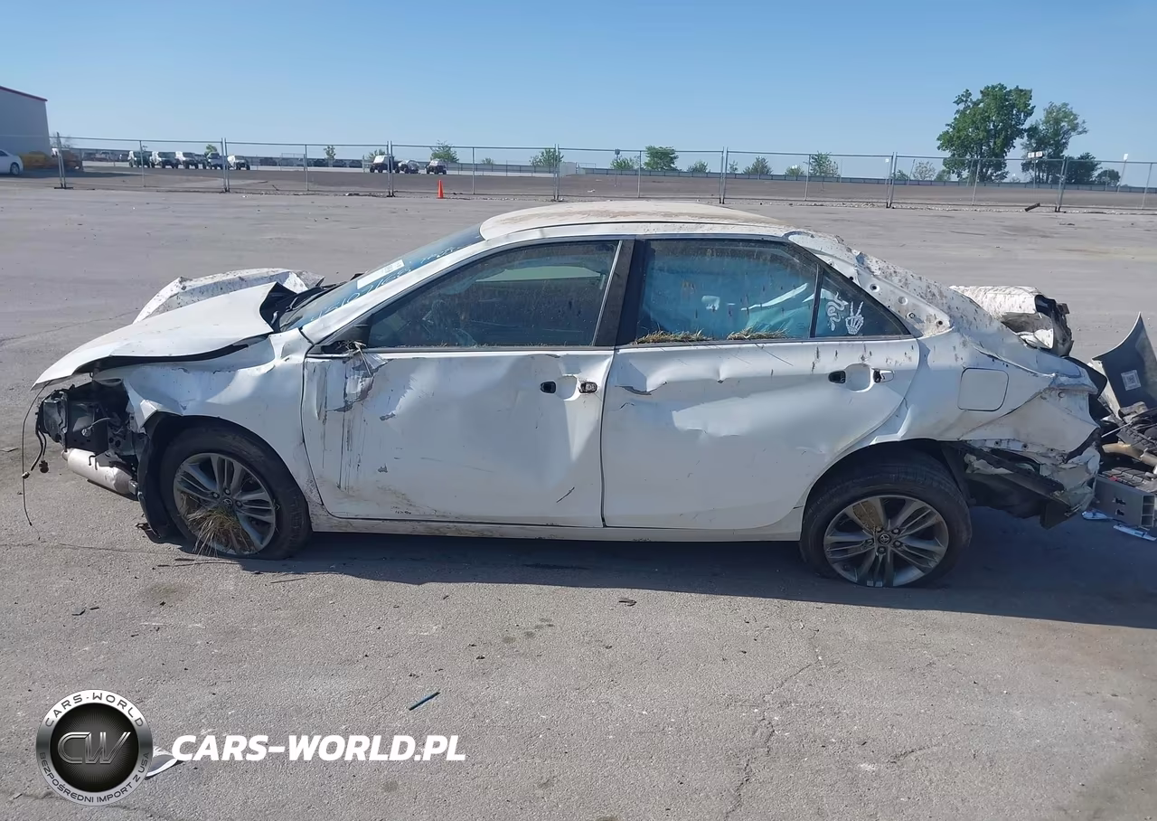2016 Toyota Camry Se VIN:4T1BF1FK9GU212836 - 15