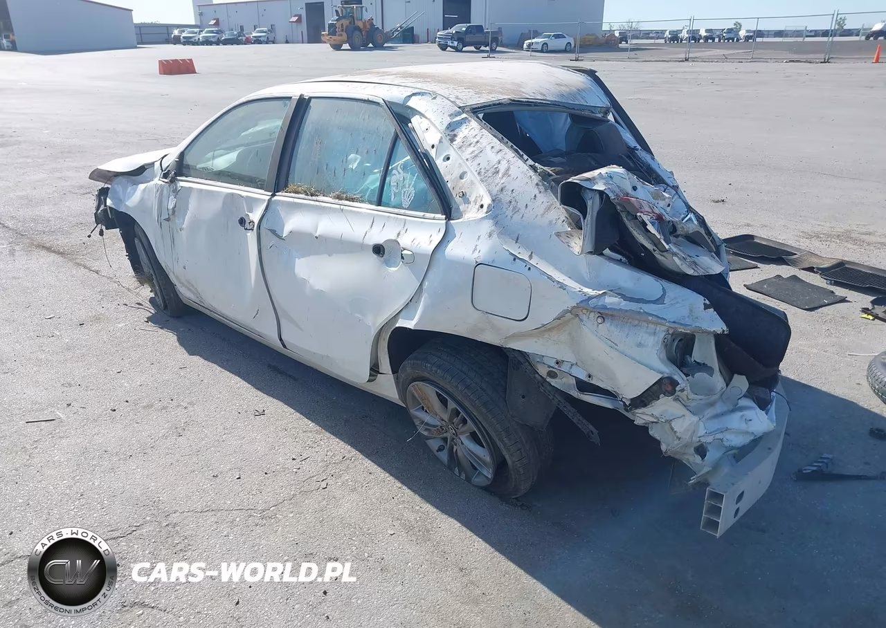 2016 Toyota Camry Se VIN:4T1BF1FK9GU212836 - 3