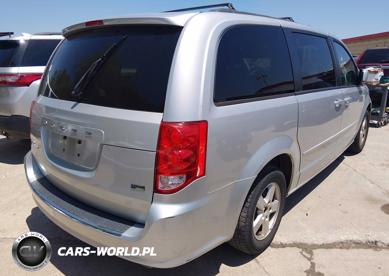 2012 Dodge Grand Caravan Sxt VIN:2C4RDGCG6CR365466 - 4