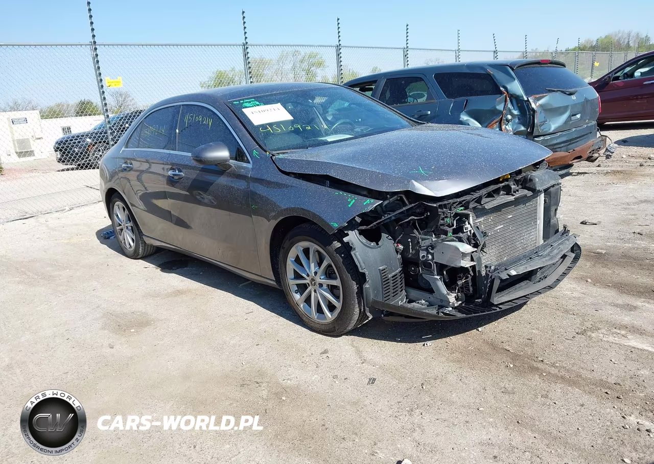 2021 Mercedes-Benz A 220 4Matic – zdjęcie 1 z 16