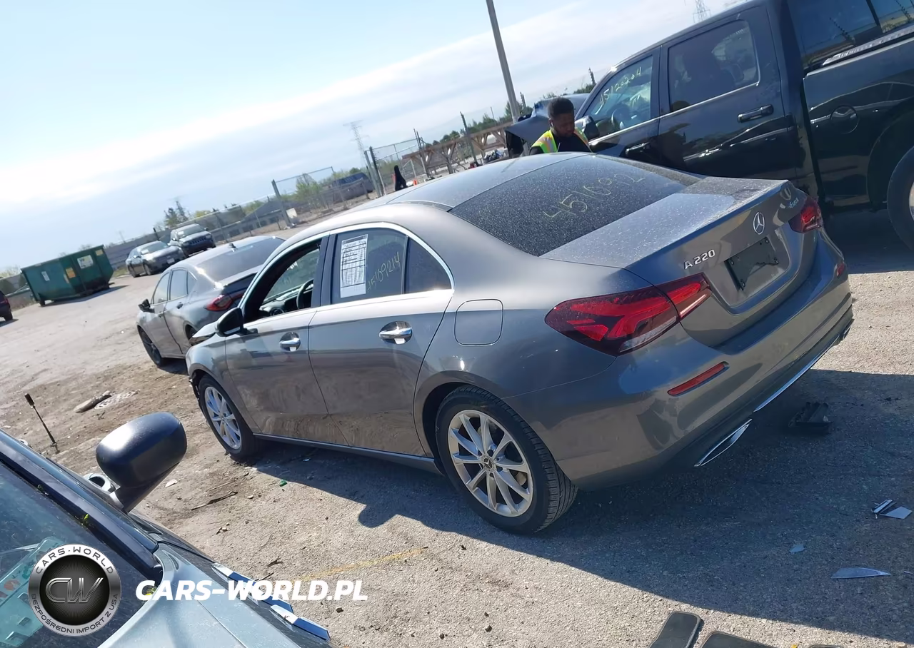 2021 Mercedes-Benz A 220 4Matic VIN:W1K3G4FB6MJ274642 - 14