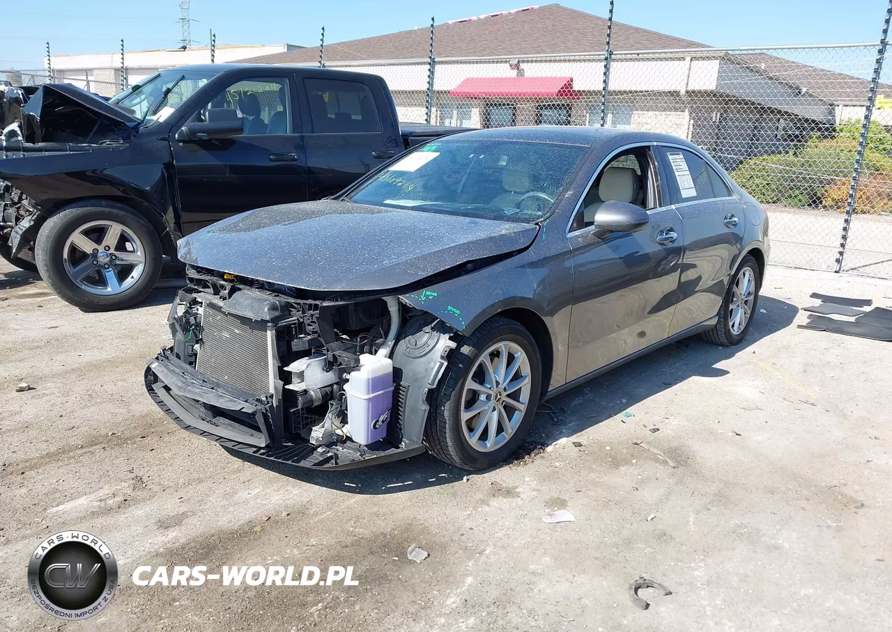 2021 Mercedes-Benz A 220 4Matic VIN:W1K3G4FB6MJ274642 - 2