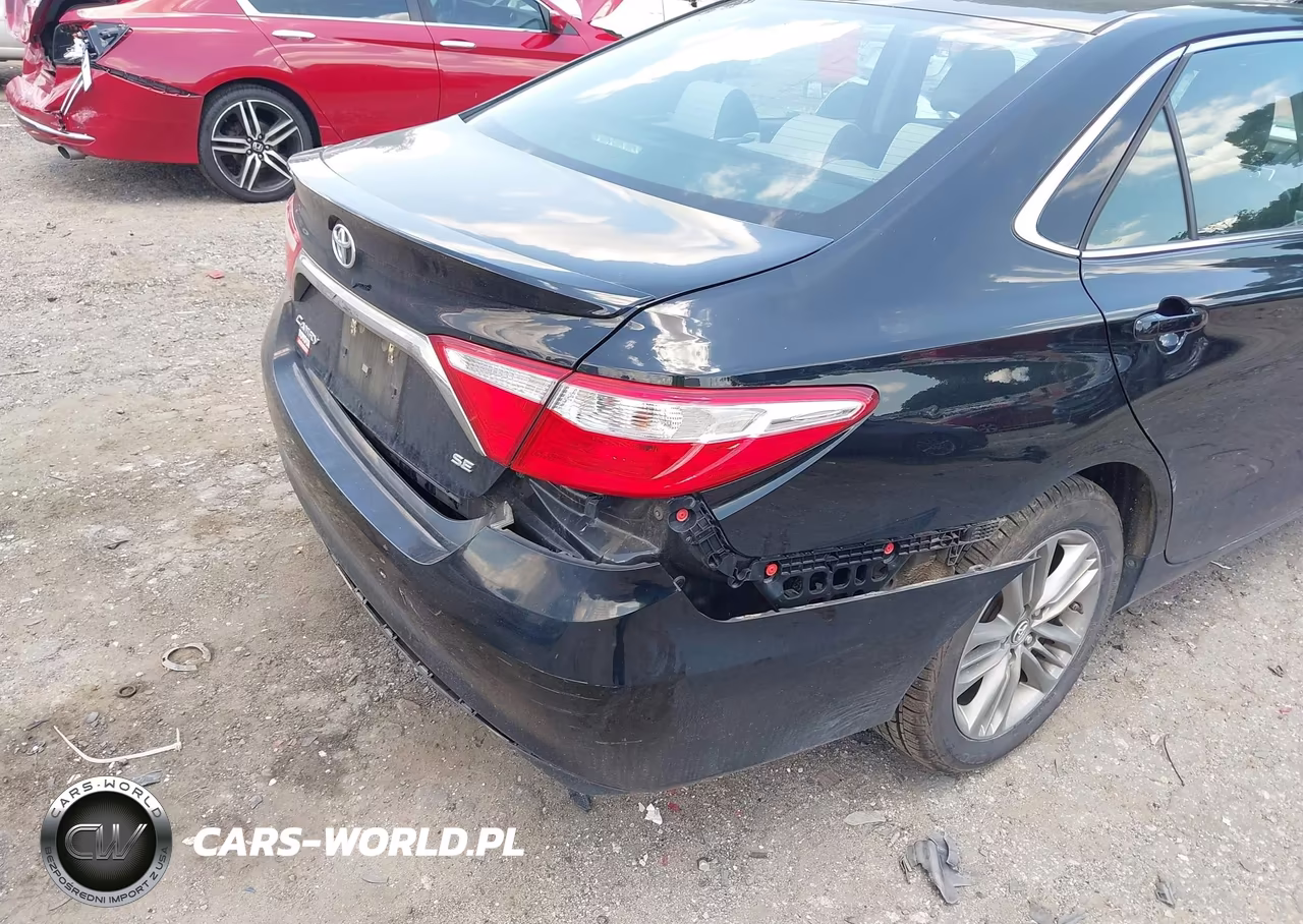 2017 Toyota Camry Se VIN:4T1BF1FK7HU704380 - 18