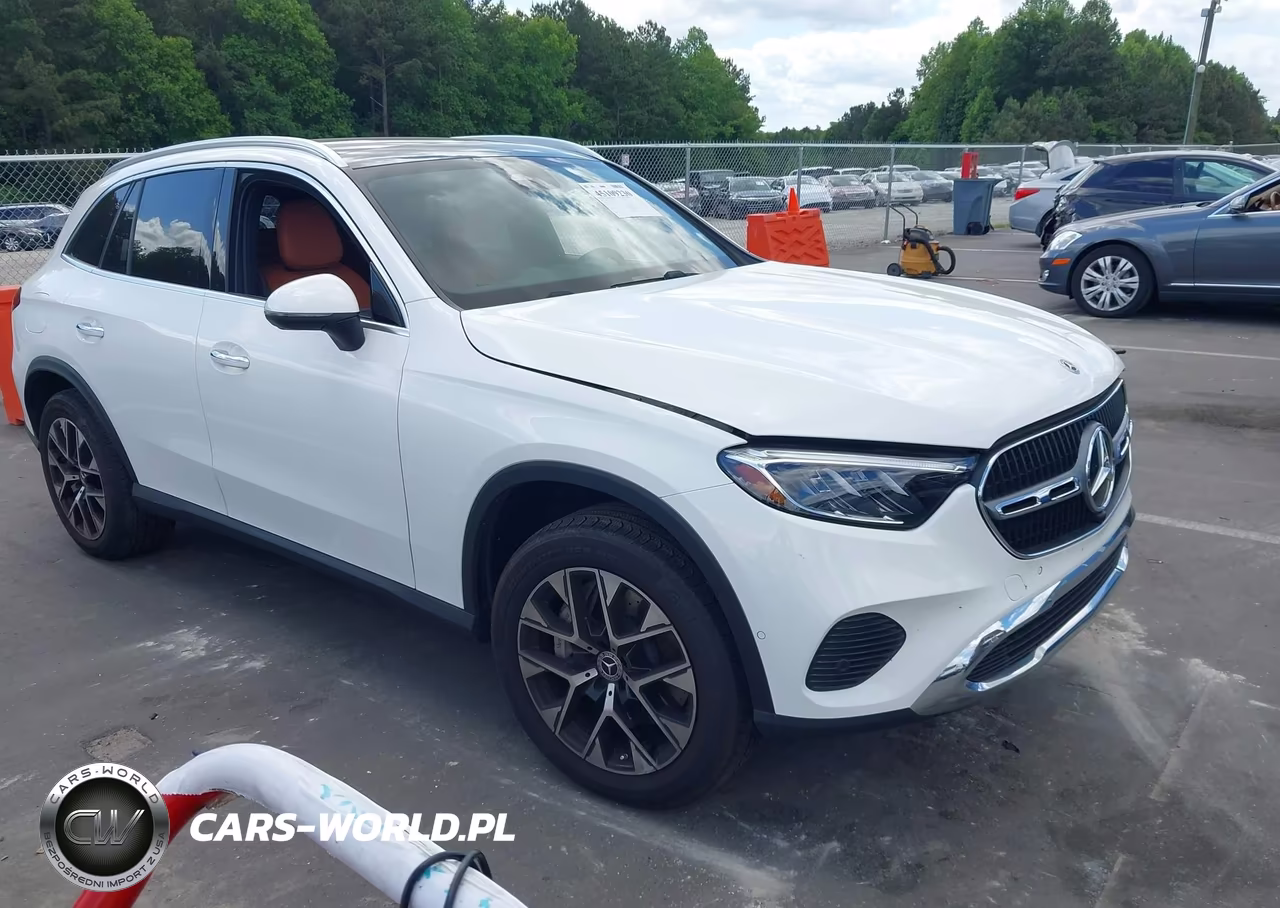 2025 Mercedes-Benz Glc 350E 4Matic – zdjęcie 1 z 16