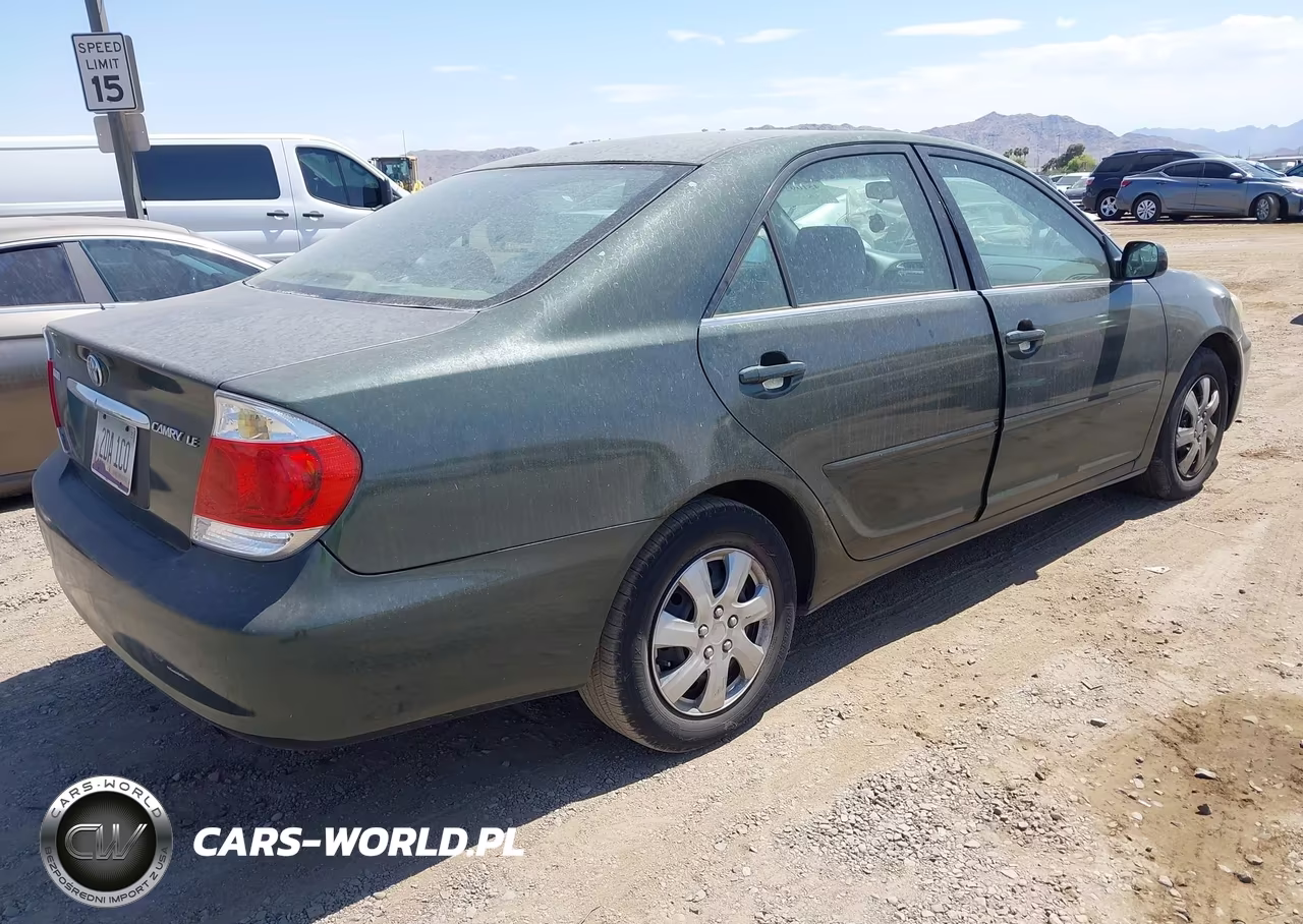 2005 Toyota Camry Le VIN:4T1BE32K35U046265 - 4