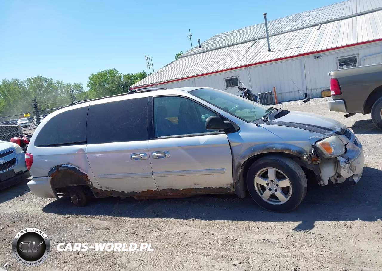 2007 Dodge Grand Caravan Sxt VIN:2D4GP44L77R105742 - 13