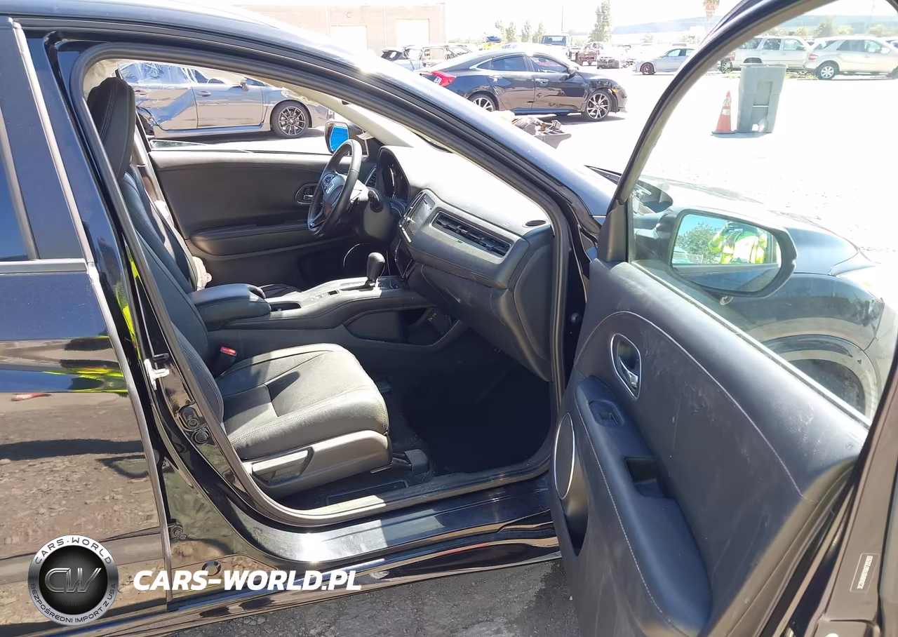 2019 Honda Hr-V Touring VIN:3CZRU6H97KM720293 - 5