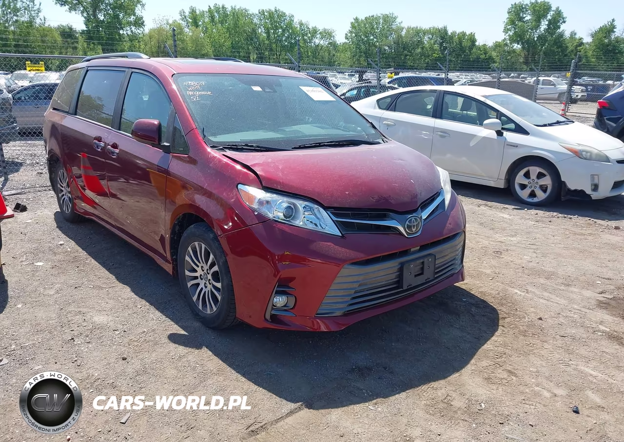 2020 Toyota Sienna Xle