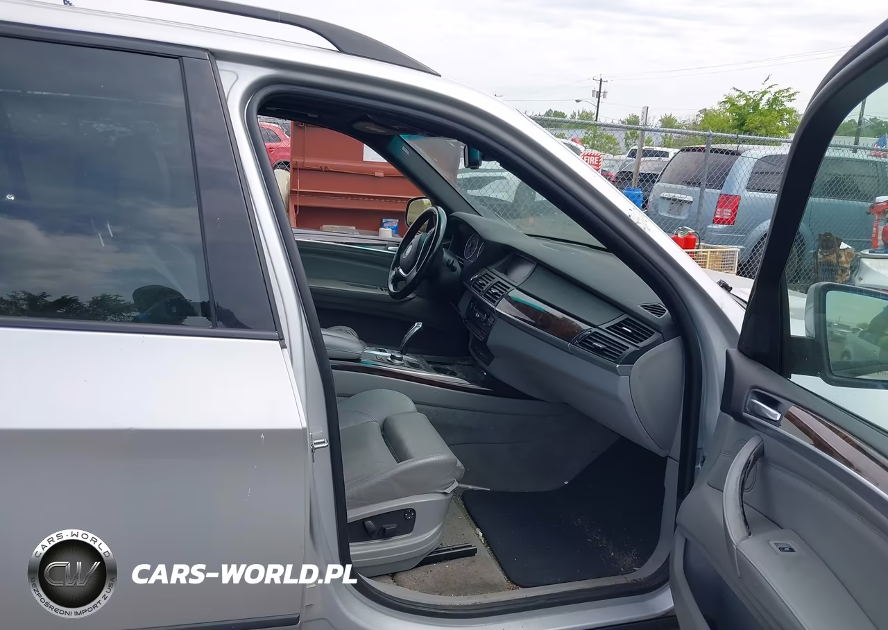 2009 BMW X5 xDrive48I VIN:5UXFE83509L171715 - 5