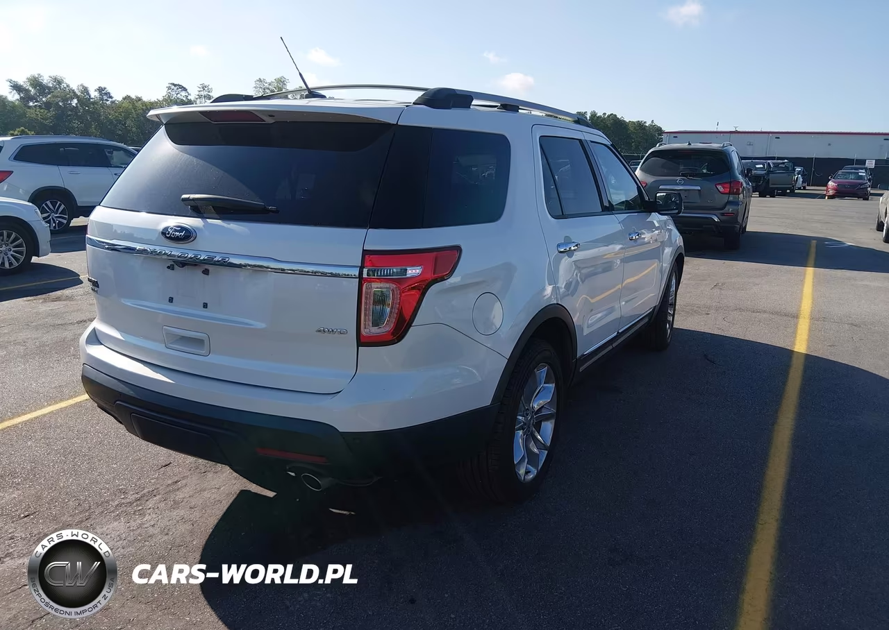 2011 Ford Explorer Xlt VIN:1FMHK8D8XBGA62930 - 4
