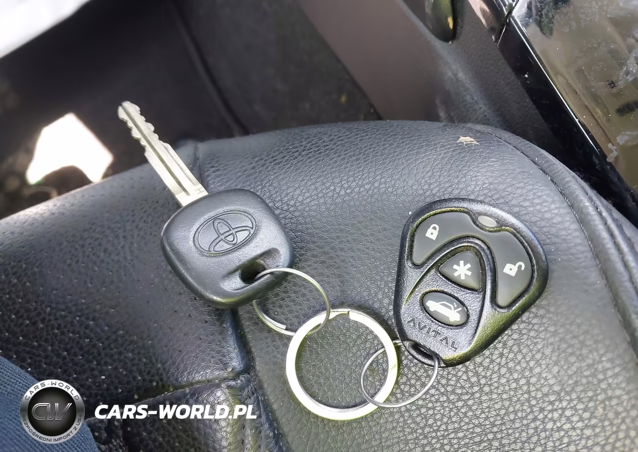 2020 Toyota Corolla L VIN:JTDDPRAE4LJ067257 - 11
