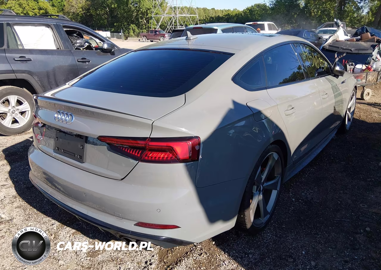 2019 Audi S5 3.0T Premium VIN:WAUB4CF50KA072635 - 4