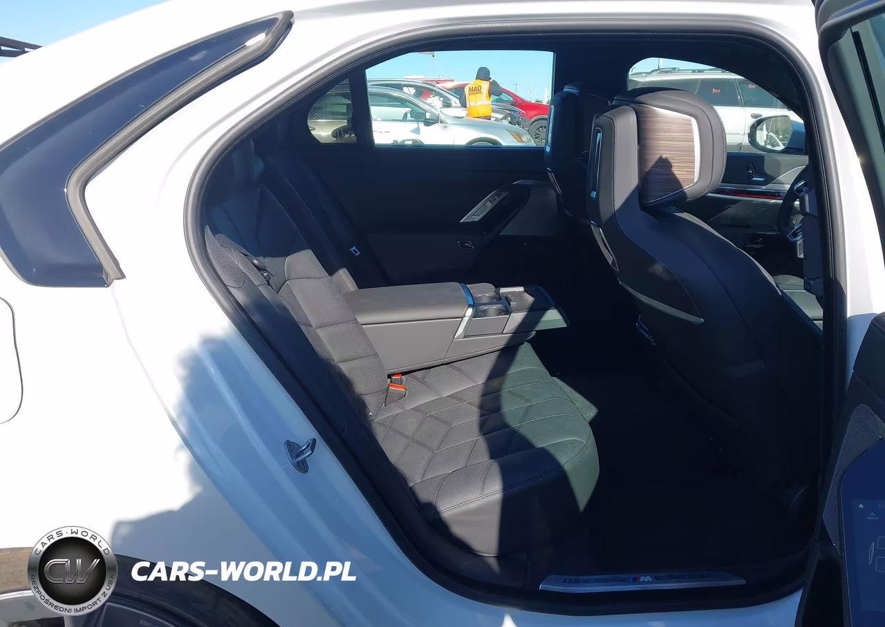 2025 BMW 750E xDrive VIN:WBA43EH01SCV37923 - 8
