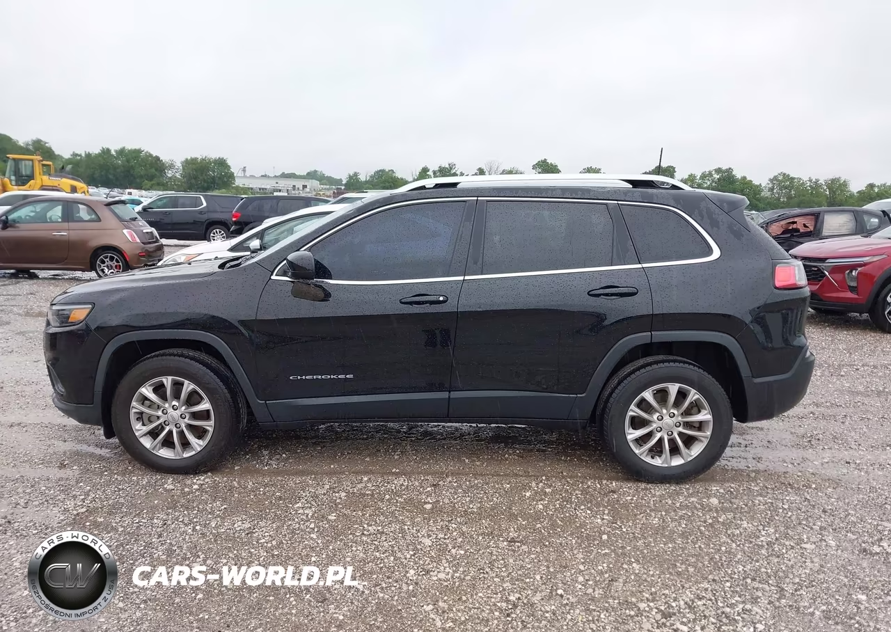 2019 Jeep Cherokee Latitude 4X4 VIN:1C4PJMCX8KD334834 - 14