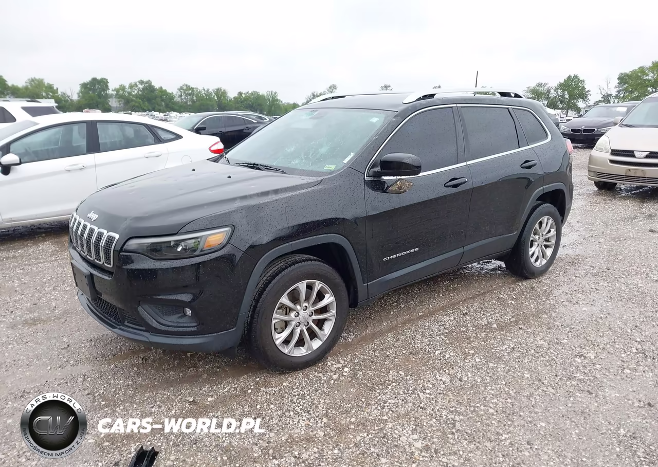 2019 Jeep Cherokee Latitude 4X4 VIN:1C4PJMCX8KD334834 - 2