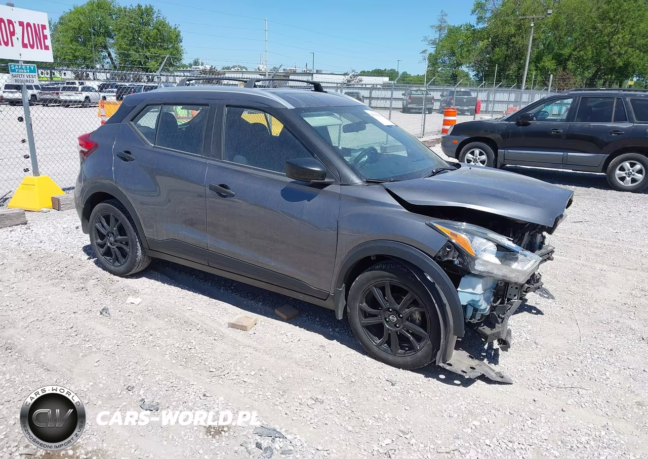2019 Nissan Kicks S