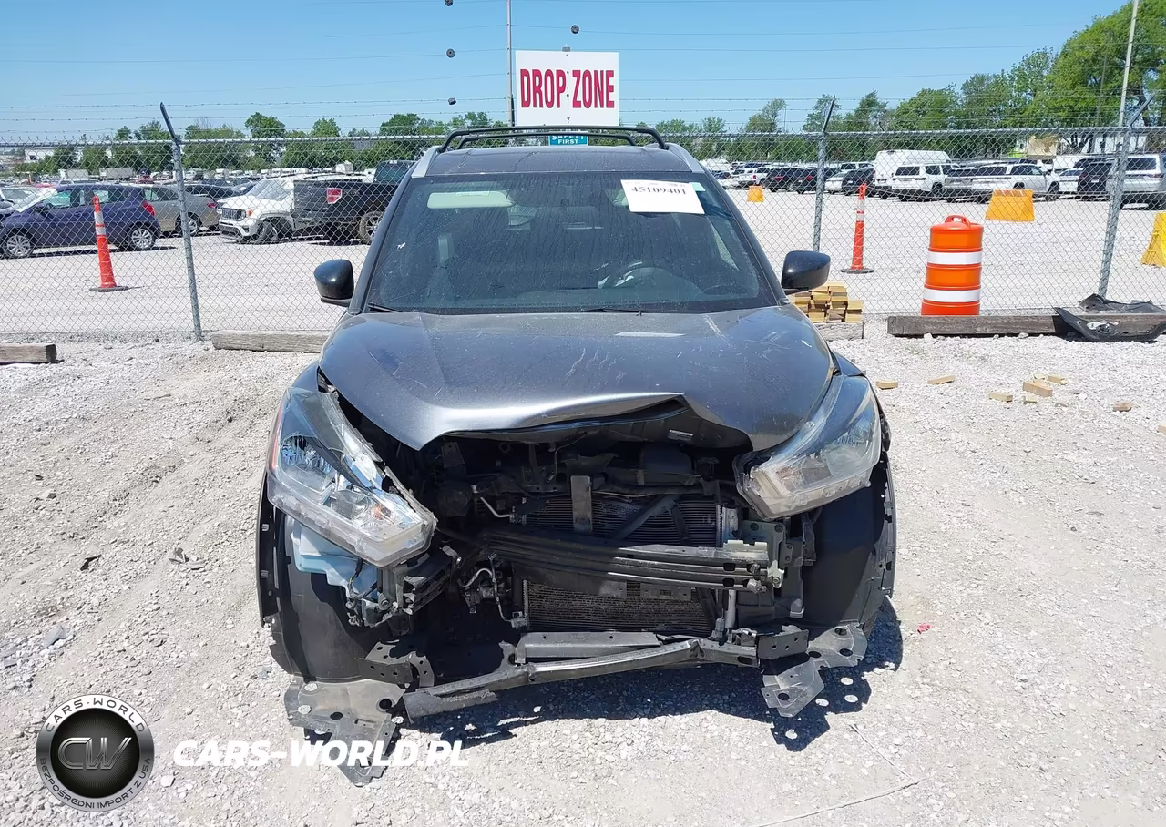 2019 Nissan Kicks S VIN:3N1CP5CU3KL531402 - 12