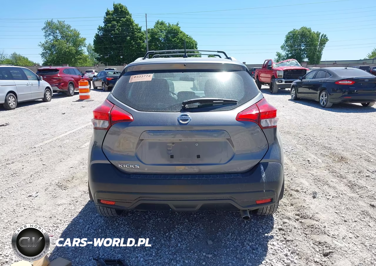 2019 Nissan Kicks S VIN:3N1CP5CU3KL531402 - 16
