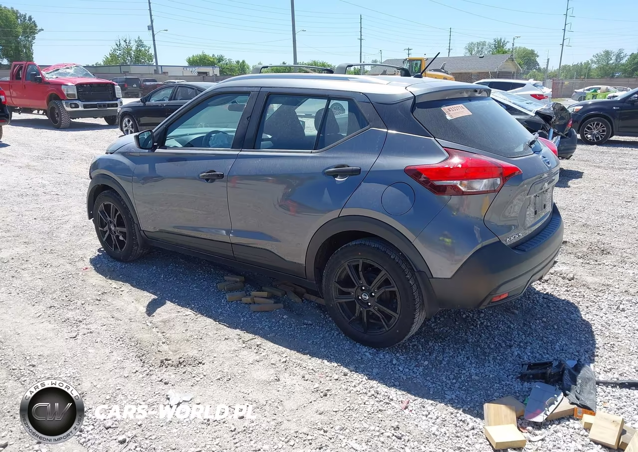 2019 Nissan Kicks S VIN:3N1CP5CU3KL531402 - 3