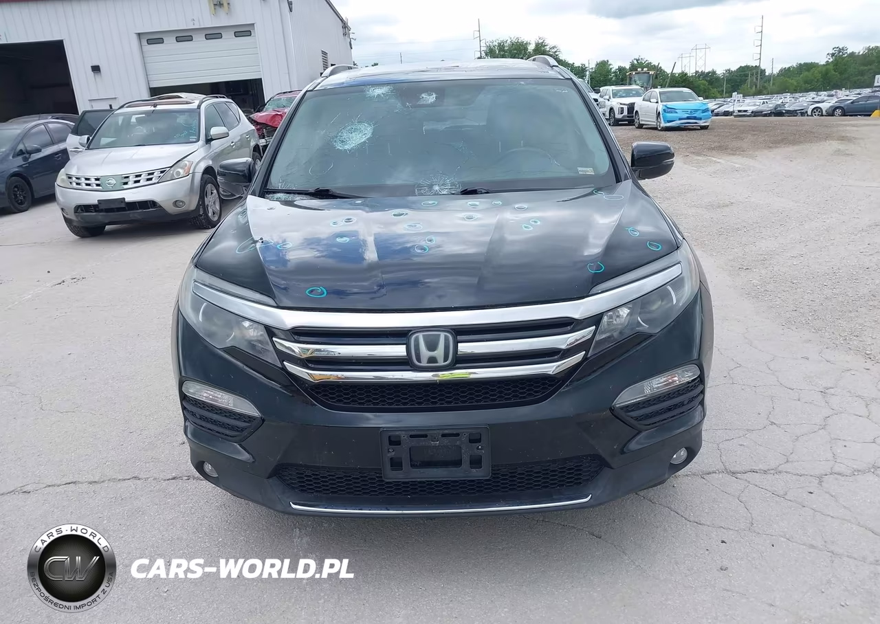 2018 Honda Pilot Touring VIN:5FNYF6H9XJB029256 - 12