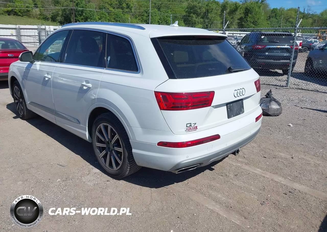 2017 Audi Q7 3.0T Premium VIN:WA1LAAF70HD022924 - 3