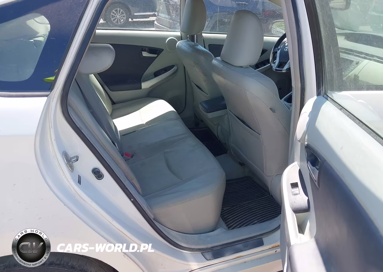 2010 Toyota Prius V VIN:JTDKN3DU8A0037310 - 8