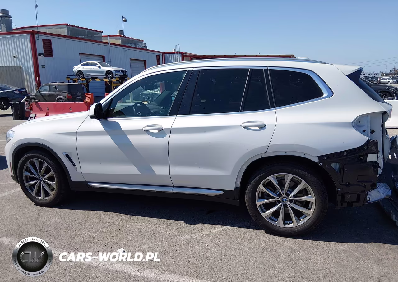 2018 BMW X3 xDrive30I VIN:5UXTR9C57JLD89025 - 14