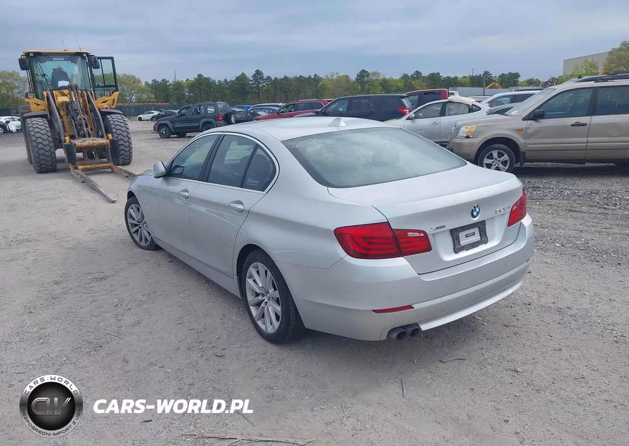 2013 BMW 528I xDrive VIN:WBAXH5C50DD107377 - 3