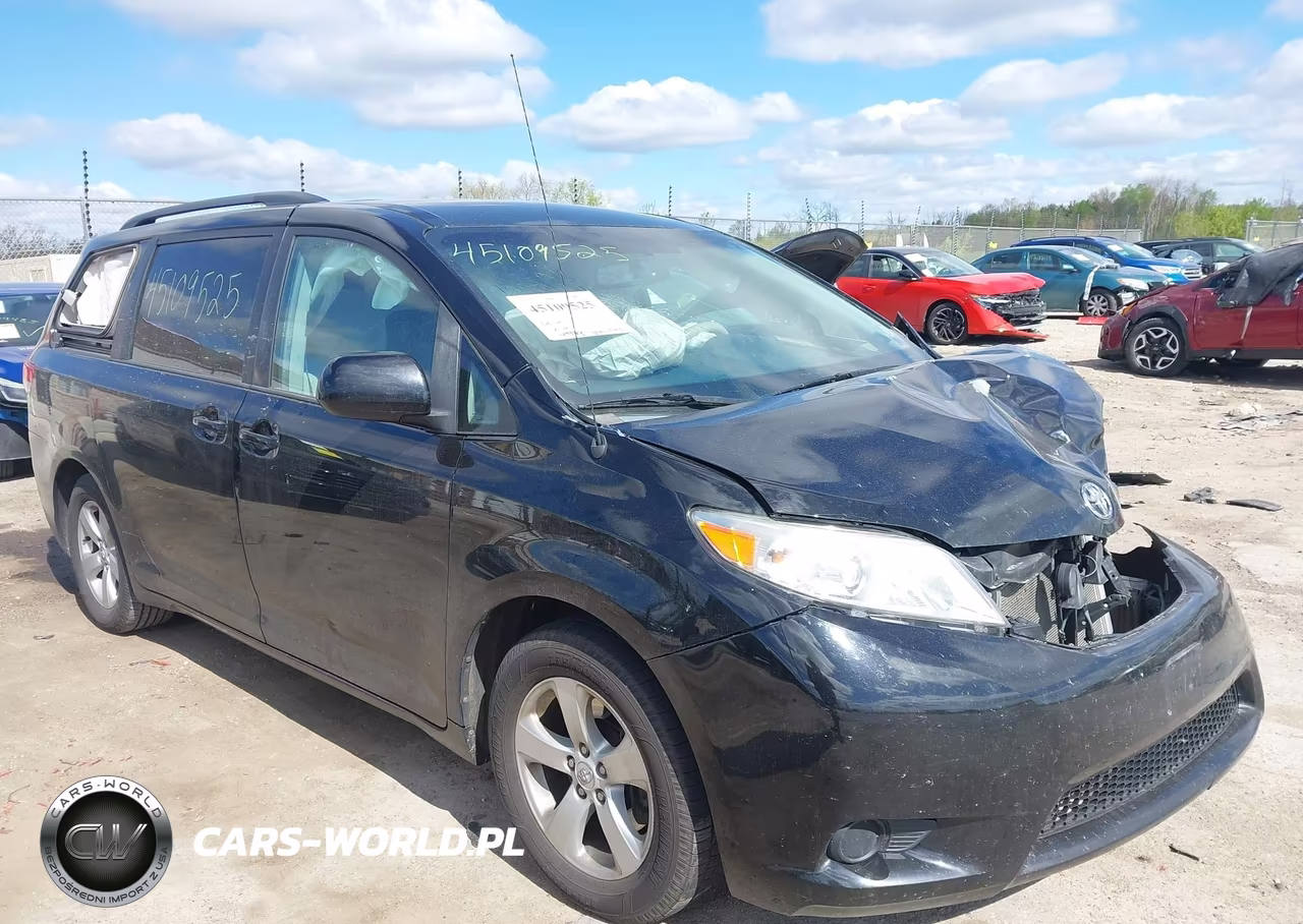 2014 Toyota Sienna Le V6 8 Passenger – zdjęcie 1 z 16