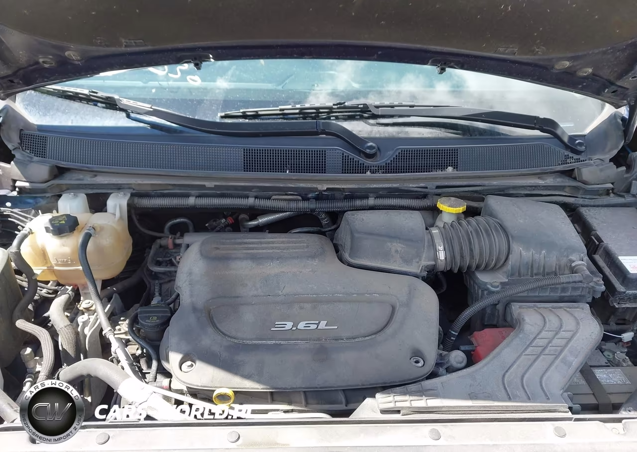 2017 Chrysler Pacifica Touring-L VIN:2C4RC1BG3HR598777 - 10