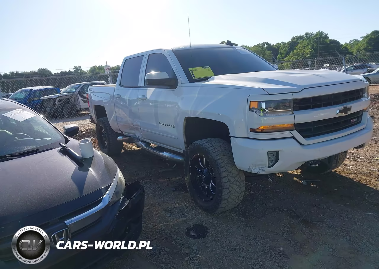 2018 Chevrolet Silverado 1500 2Lt – zdjęcie 1 z 17