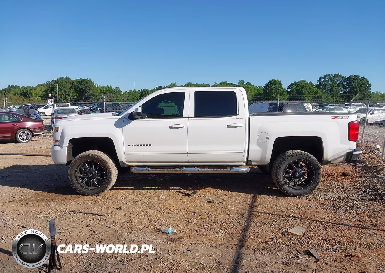 2018 Chevrolet Silverado 1500 2Lt VIN:3GCUKREC3JG630336 - 15