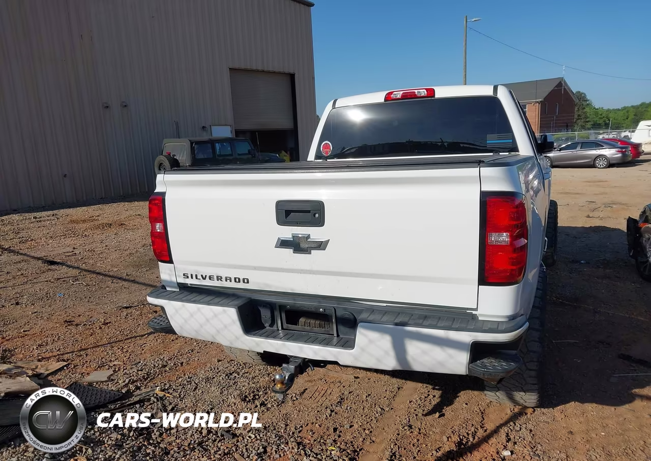 2018 Chevrolet Silverado 1500 2Lt VIN:3GCUKREC3JG630336 - 17