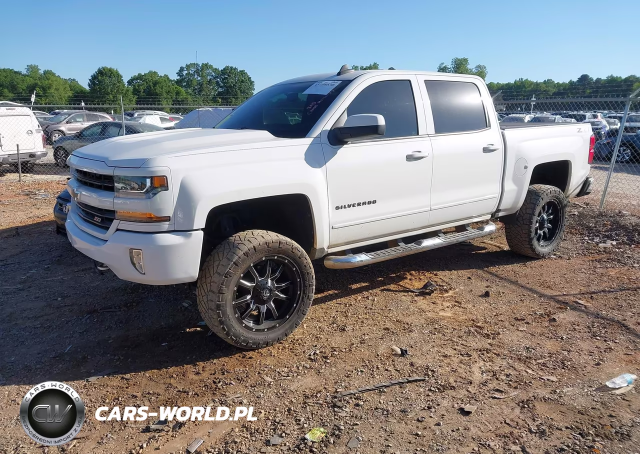 2018 Chevrolet Silverado 1500 2Lt VIN:3GCUKREC3JG630336 - 2