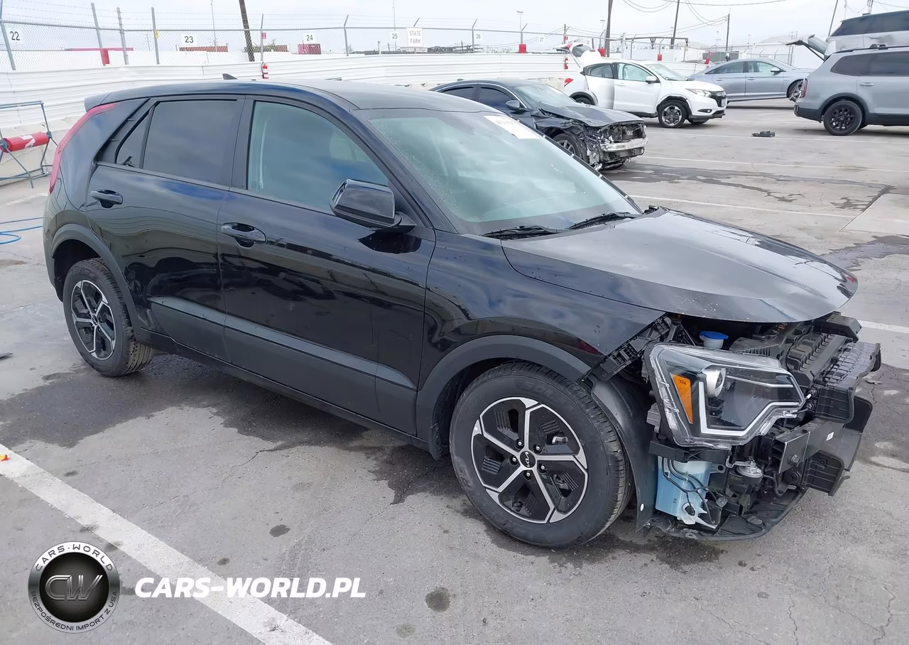 2025 Kia Niro Lx – zdjęcie 1 z 17