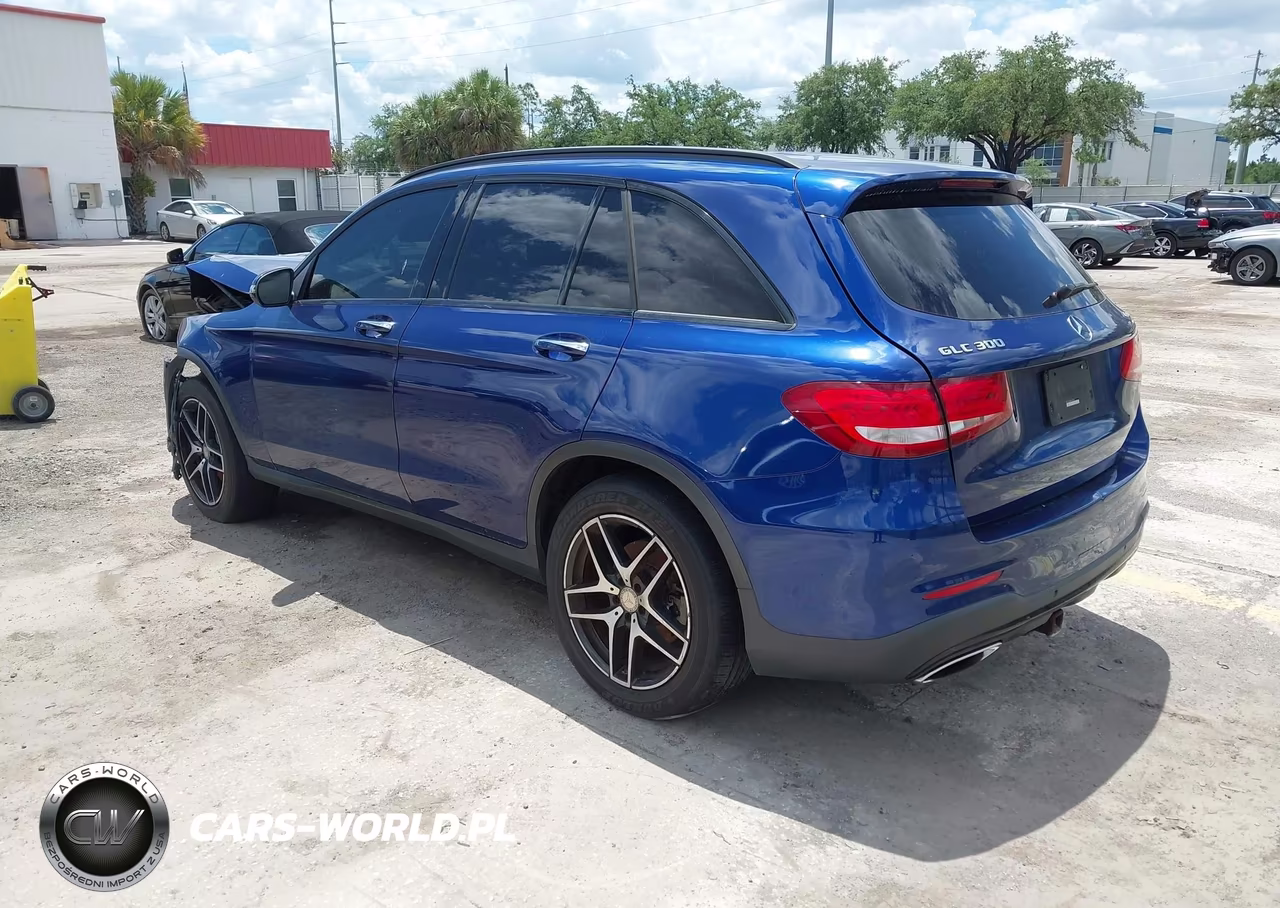 2017 Mercedes-Benz Glc 300 4Matic VIN:WDC0G4KB2HF138577 - 3