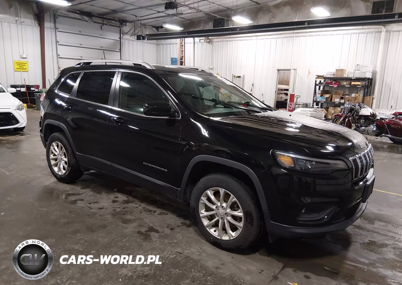 2019 Jeep Cherokee Latitude 4X4 – zdjęcie 1 z 17