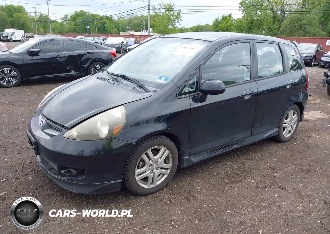 2007 Honda Fit Sport VIN:JHMGD38637S018390 - 2