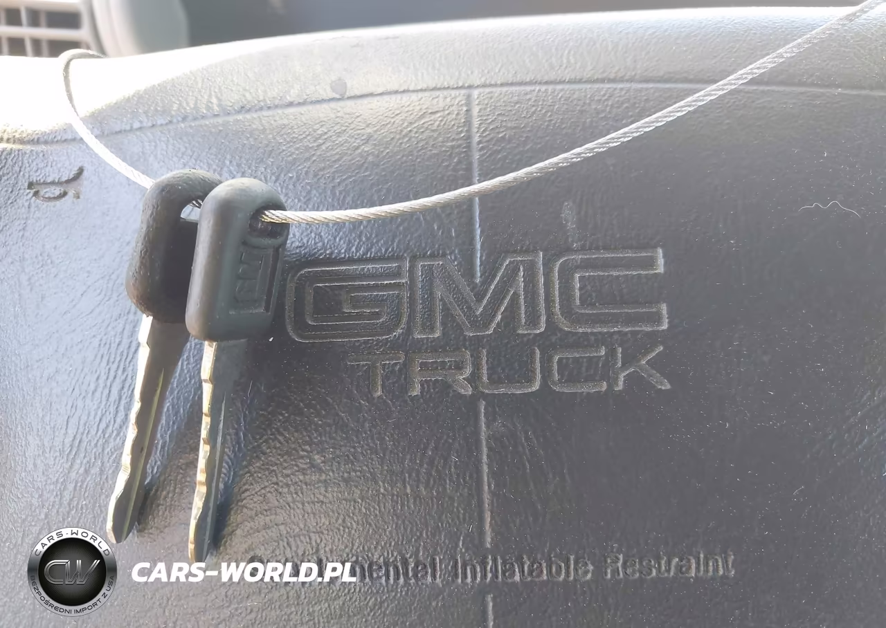 1996 GMC Jimmy VIN:1GKDT13WXT2542394 - 11
