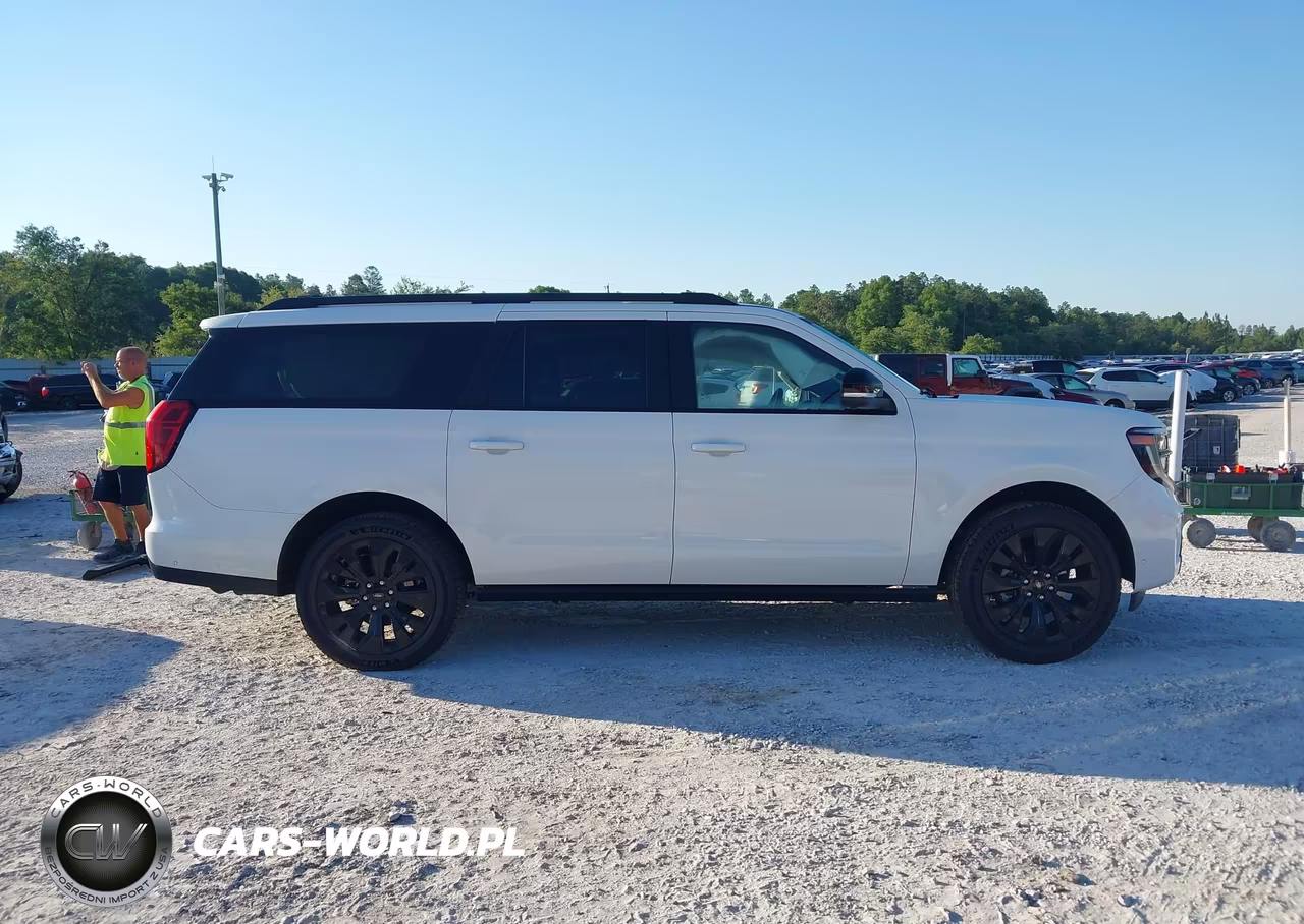 2025 Ford Expedition Platinum Max VIN:1FMJK1M86SEA73427 - 14