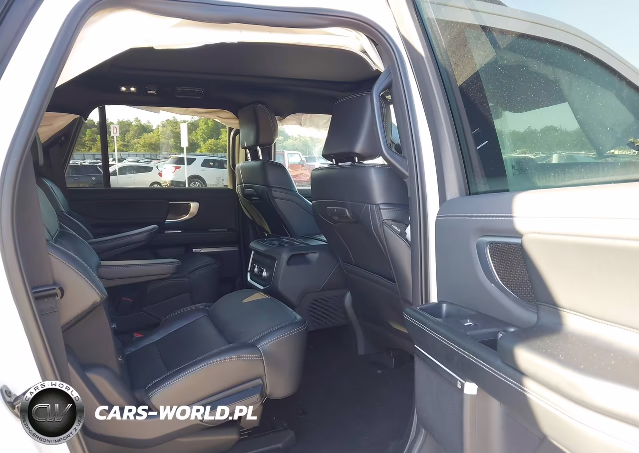 2025 Ford Expedition Platinum Max VIN:1FMJK1M86SEA73427 - 8