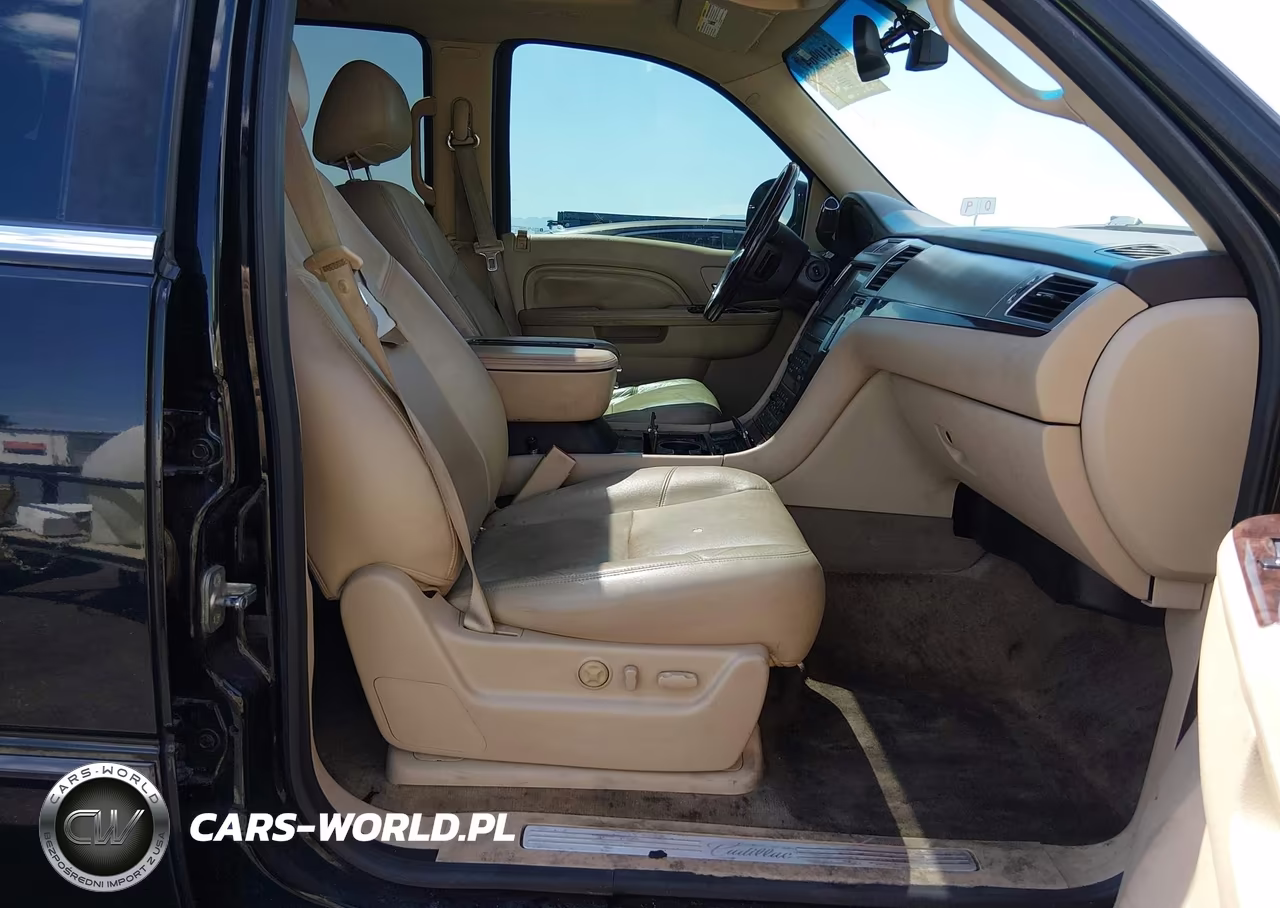 2012 Cadillac Escalade Premium VIN:1GYS4CEF1CR251096 - 5