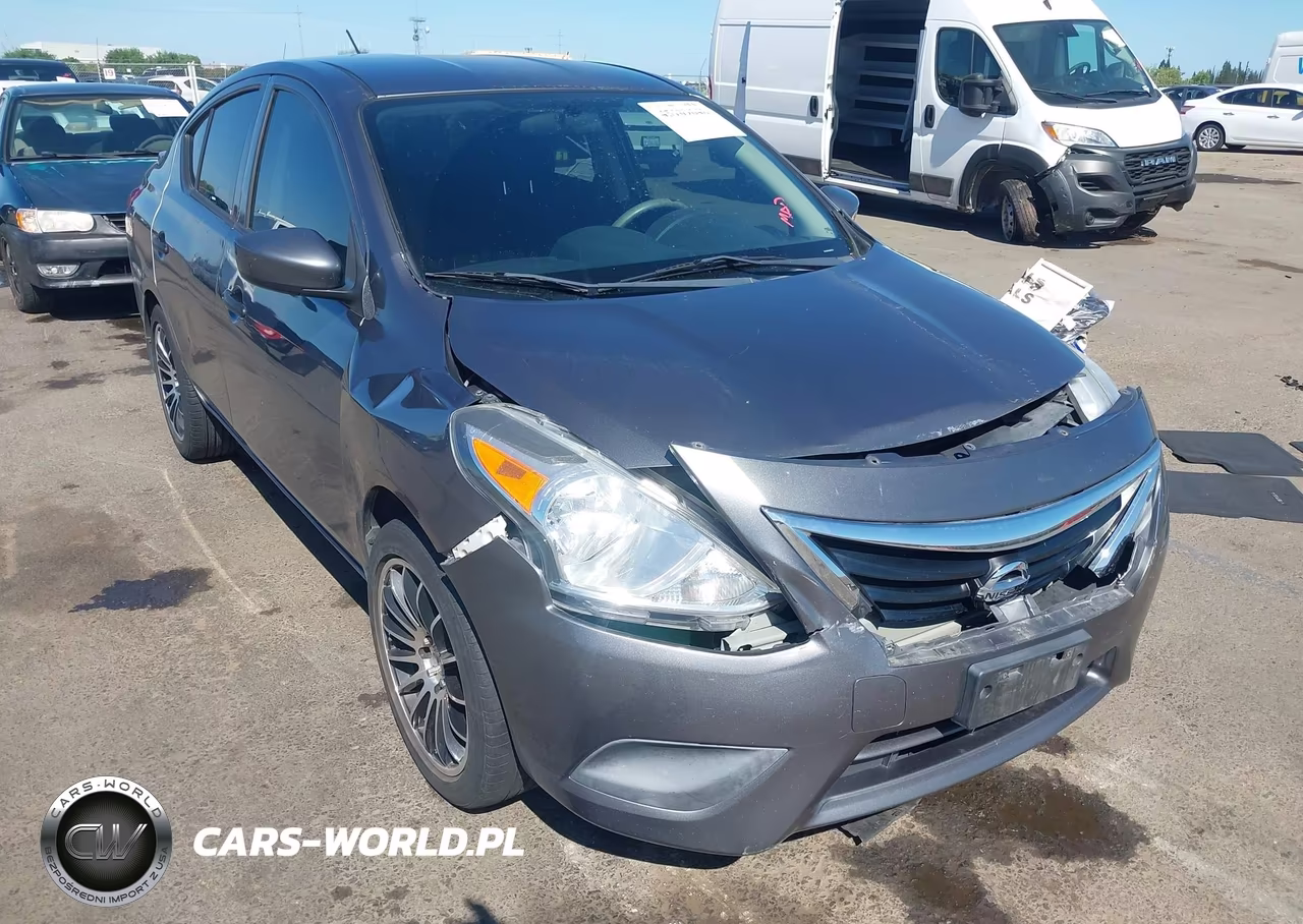 2018 Nissan Versa 1.6 S+
