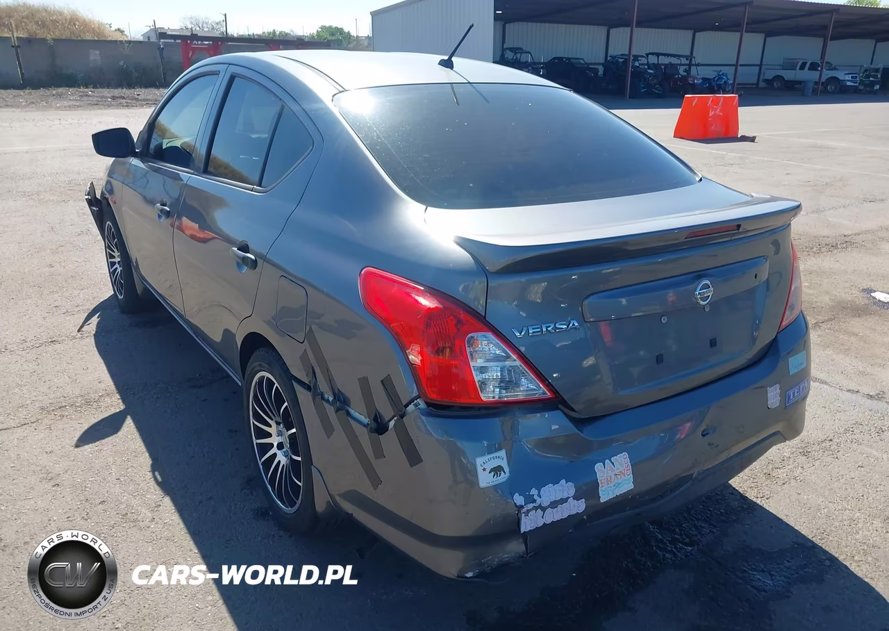 2018 Nissan Versa 1.6 S+ VIN:3N1CN7AP8JL807764 - 3