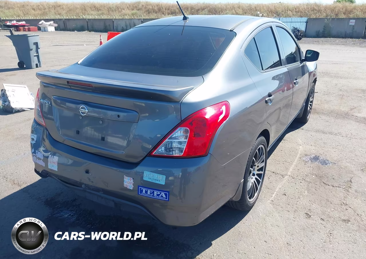 2018 Nissan Versa 1.6 S+ VIN:3N1CN7AP8JL807764 - 4