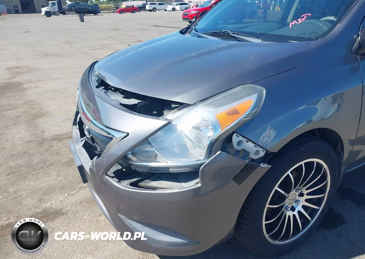 2018 Nissan Versa 1.6 S+ VIN:3N1CN7AP8JL807764 - 6