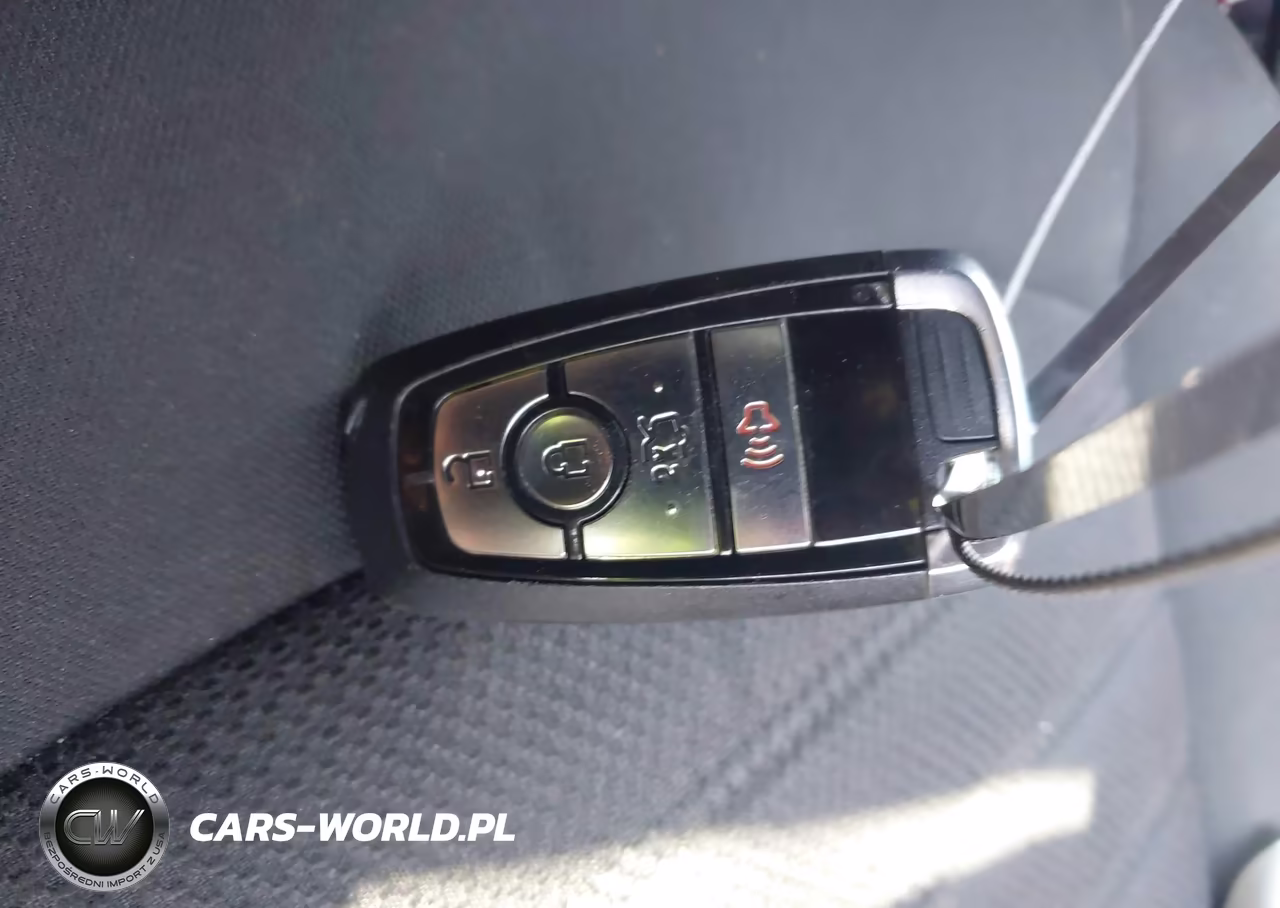 2018 Ford Fusion Se VIN:3FA6P0H75JR103848 - 11