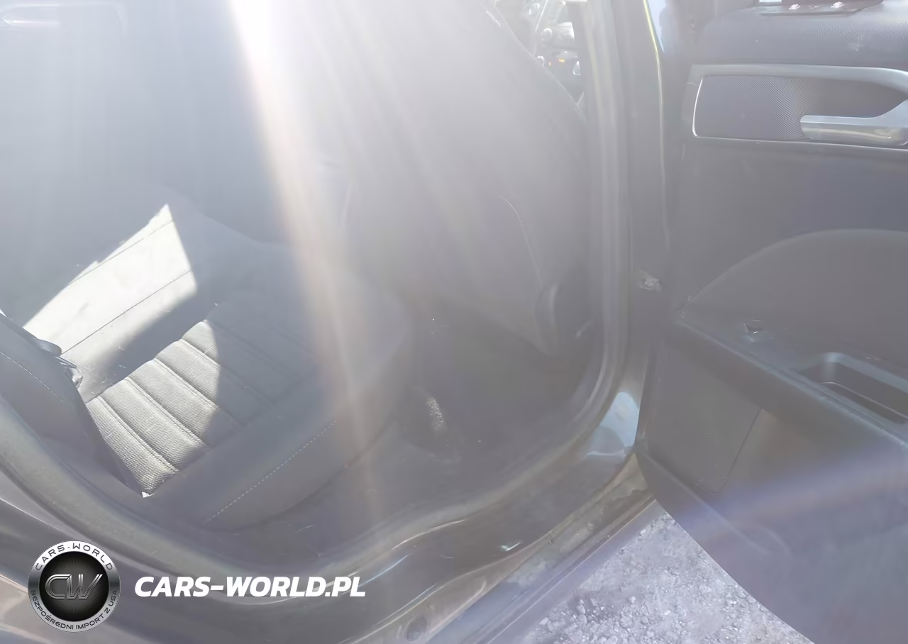 2018 Ford Fusion Se VIN:3FA6P0H75JR103848 - 8