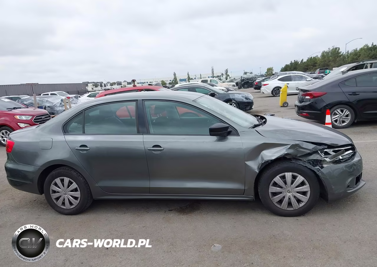 2013 Volkswagen Jetta 2.0L S VIN:3VW2K7AJ4DM411260 - 13